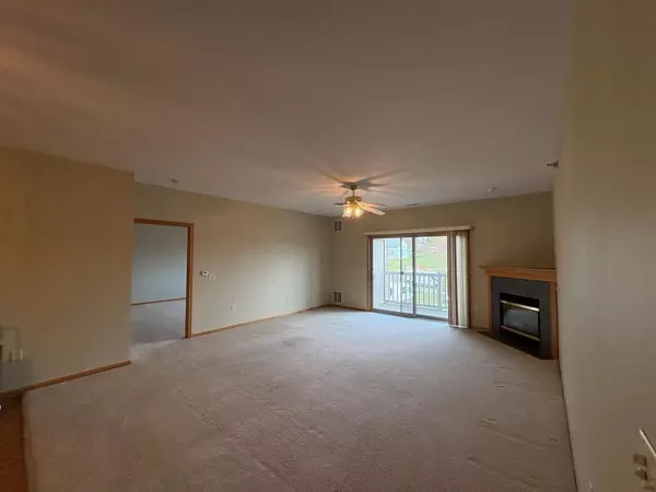 Hartford, WI 53027,223 Fifth STREET #211