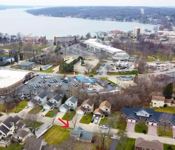 Lake Geneva, WI 53147,131 West STREET