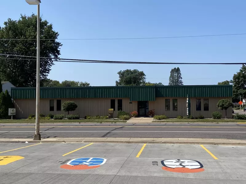 419 Sand Lake ROAD, Onalaska, WI 54650