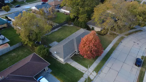 Racine, WI 53402,3422 Stratford AVENUE