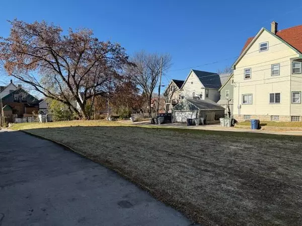 Milwaukee, WI 53208,319 N 31ST STREET