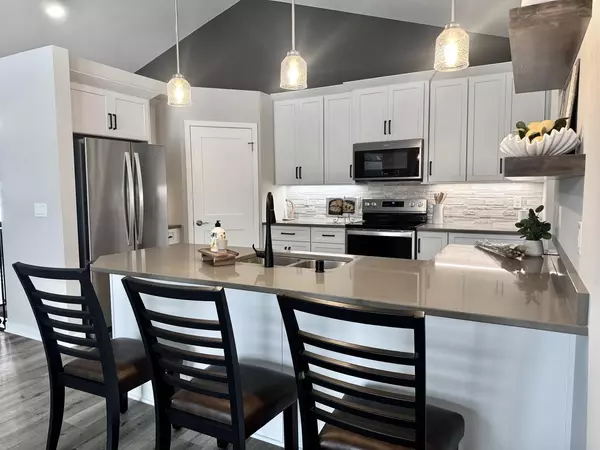 Waukesha, WI 53189,W255S5377 Primrose LANE