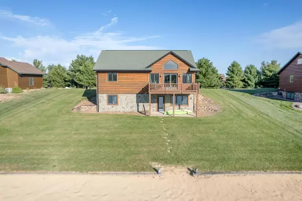 N8101 15th Ave, New Lisbon, WI 53950