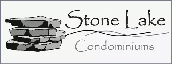 W64N1121 Stone Lake CIRCLE #29, Cedarburg, WI 53012