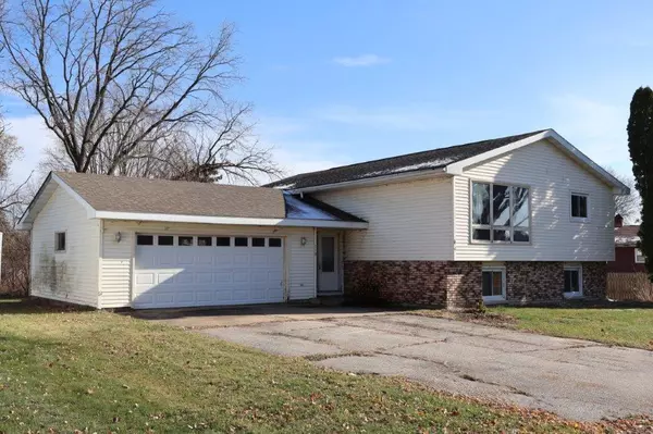 Tomah, WI 54660,110 Lakeview COURT
