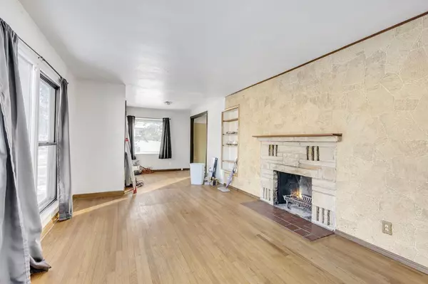 West Allis, WI 53214,1105 S 102nd STREET