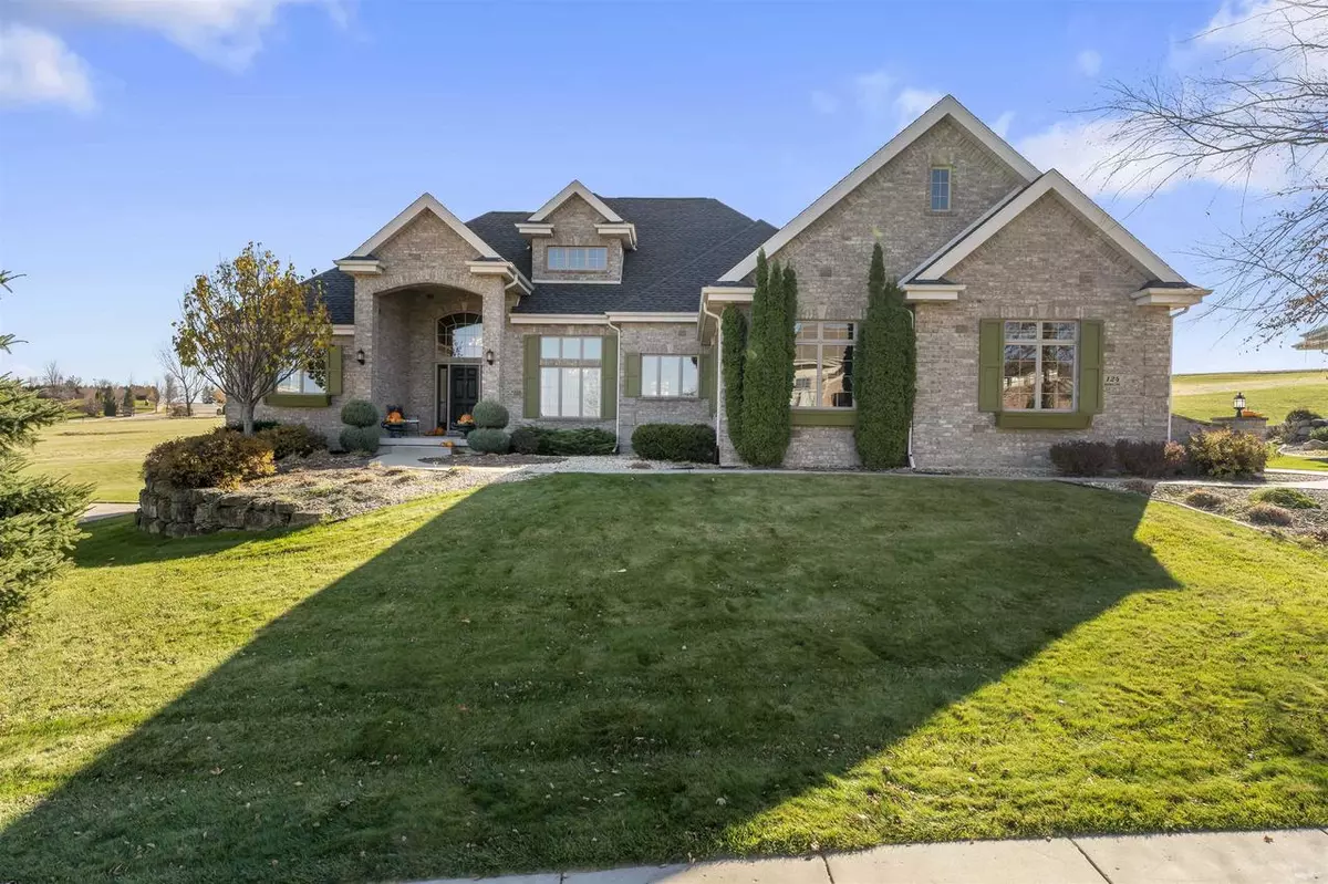 Oregon, WI 53575,124 Inverness Cir