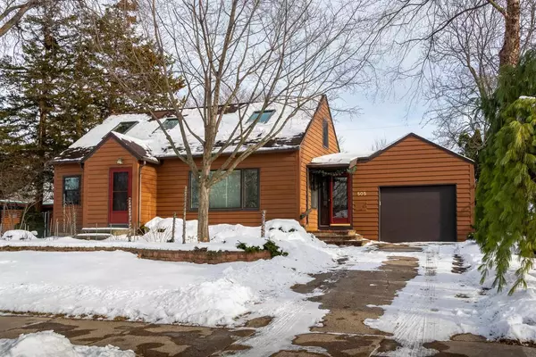 505 Woodside Terr, Madison, WI 53711