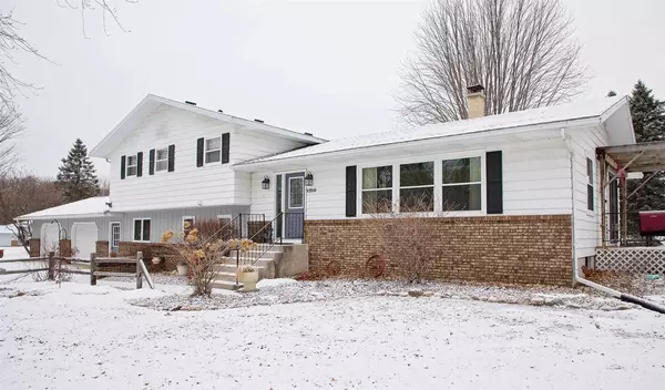 Pardeeville, WI 53954,W8060 Whitetail Dr