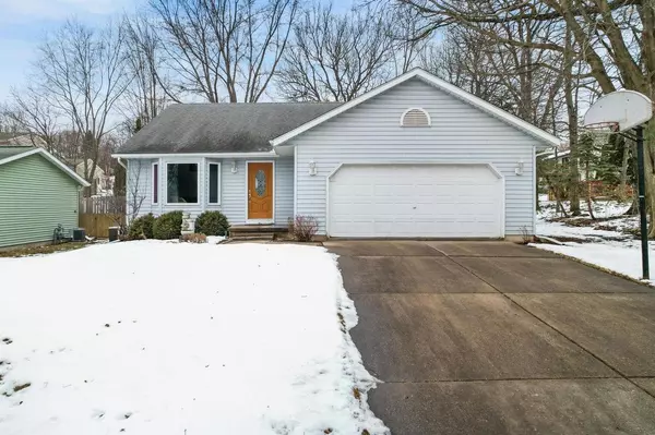 710 Diving Hawk Tr, Madison, WI 53713