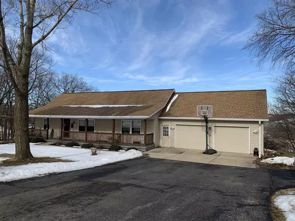 N8436 Marty Rd, New Glarus, WI 53574