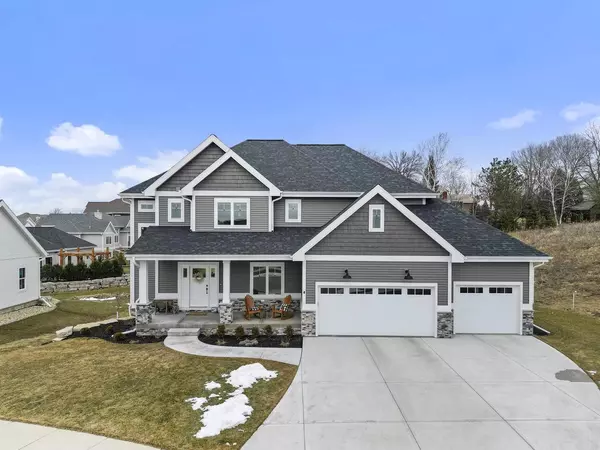 2319 Freshford Dr, Waunakee, WI 53597