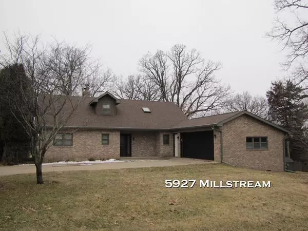 5927 MILLSTREAM LN, Cassville, WI 53806