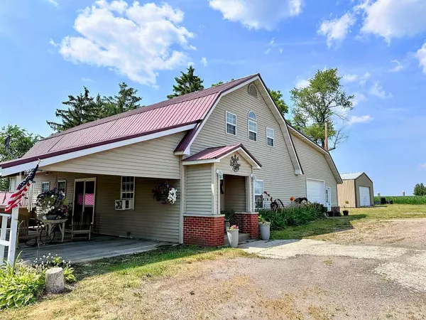 30971 Highway 27, Prairie Du Chien, WI 53821