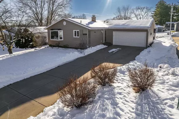 733 Jacquelyn DRIVE, Baraboo, WI 53913