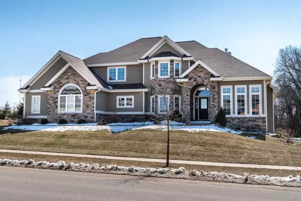 9809 Shadow Ridge TRAIL, Middleton, WI 53562