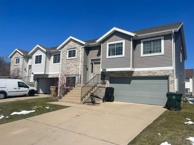 Madison, WI 53718,5126-5130 Great Gray Dr