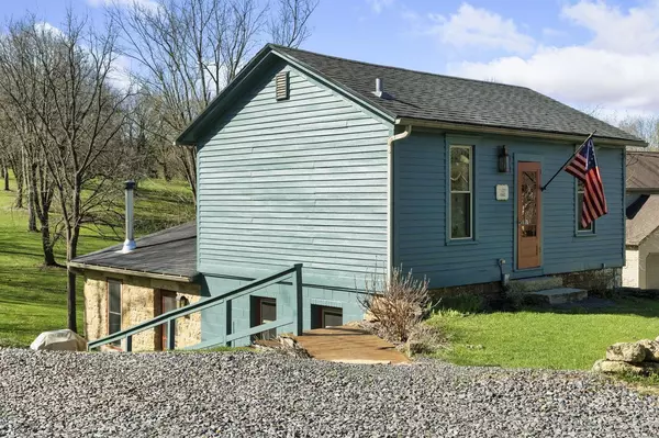 Mineral Point, WI 53565,121 Antoine St