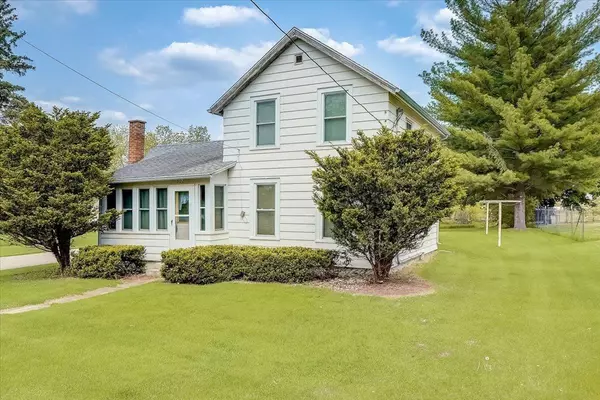 302 S Main STREET, Pardeeville, WI 53954