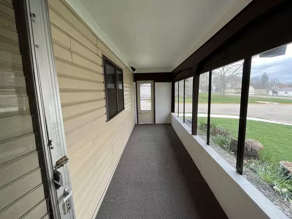 Baraboo, WI 53913,515 Badger Dr