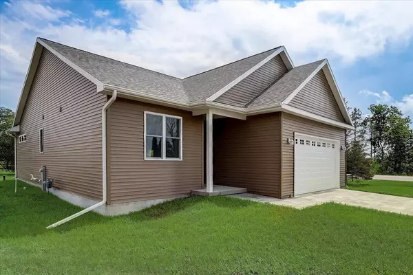 Pardeeville, WI 53954,N6723 Clover LANE