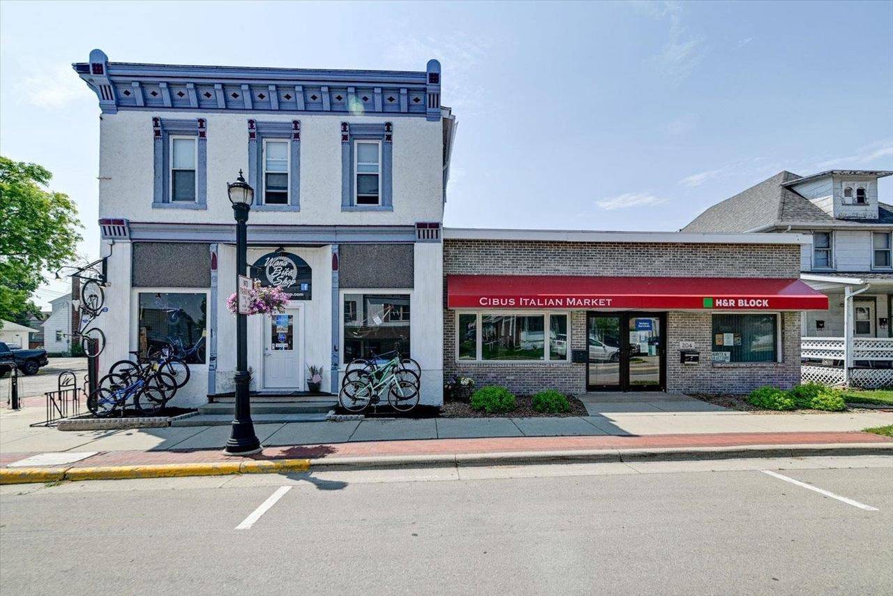 200 W Main Street, Waunakee, WI 53597