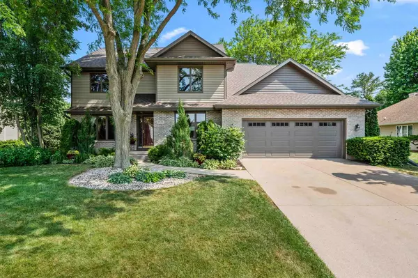 1851 Barrington Drive, Sun Prairie, WI 53590