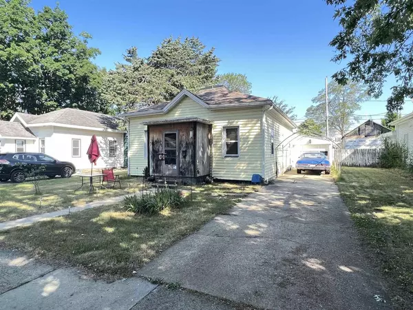 129 E Emmett Street, Portage, WI 53901