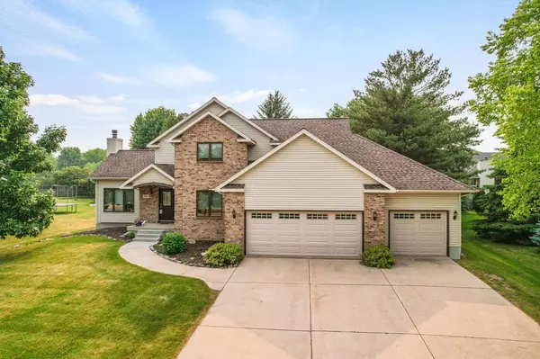 1818 Barrington Drive, Sun Prairie, WI 53590