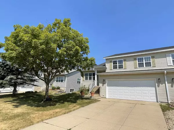 1186 St Albert The Great Drive, Sun Prairie, WI 53590