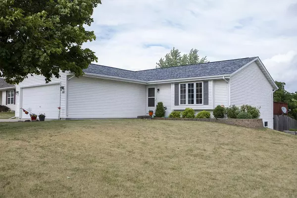 709 Brookstone Way, Watertown, WI 53094