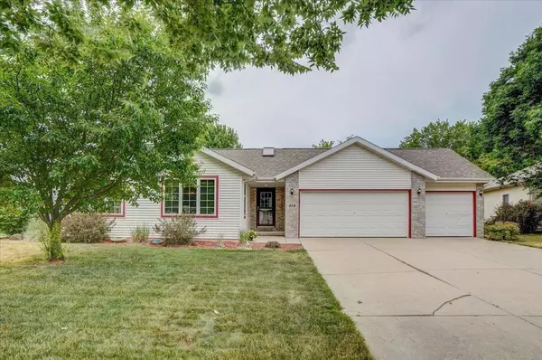 484 Dahl Drive, Deforest, WI 53532