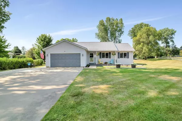 N6735 Donlin Drive, Pardeeville, WI 53954