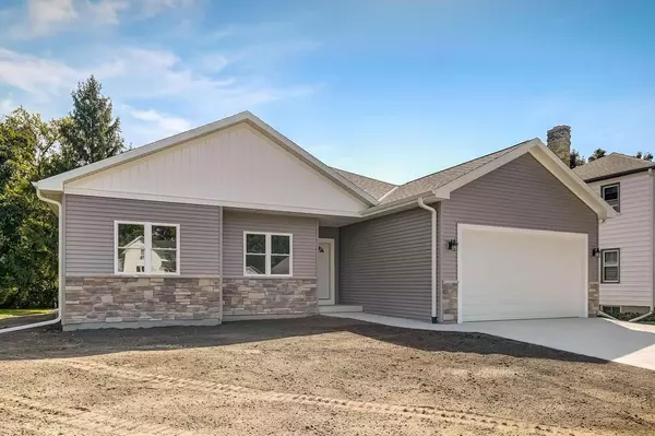 327 Union Street, Johnson Creek, WI 53038