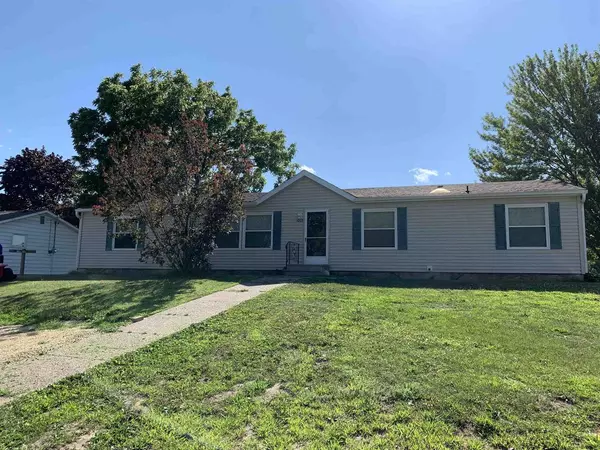 1008 S 1st Street, Prairie Du Chien, WI 53821