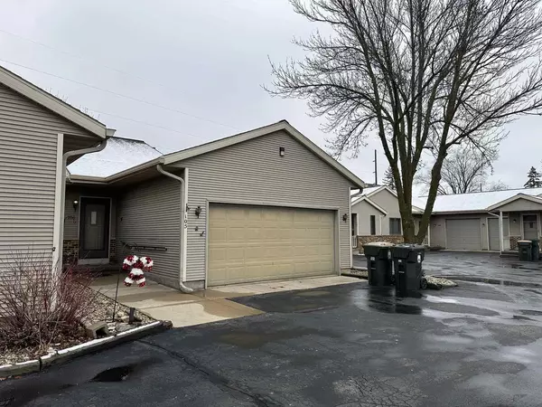 Sun Prairie, WI 53590,105 White Tail Drive #605