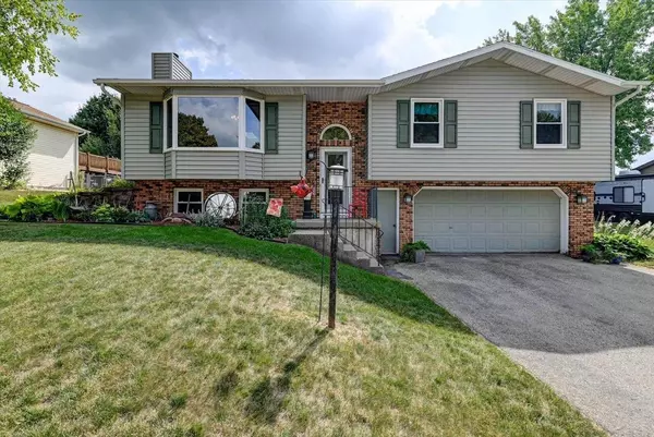 725 Cumberland Lane, Deforest, WI 53532