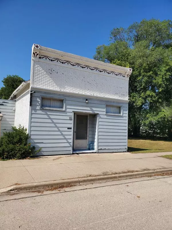 203 N East Street, Blue River, WI 53518