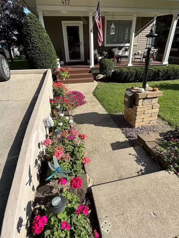 Mineral Point, WI 53565,417 Front Street