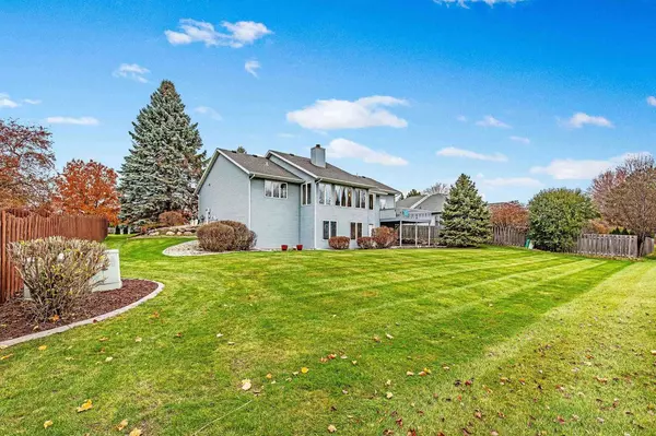 Sun Prairie, WI 53590,1889 BARRINGTON Drive