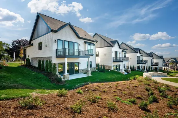 600 Monarch Lane, Beaver Dam, WI 53916