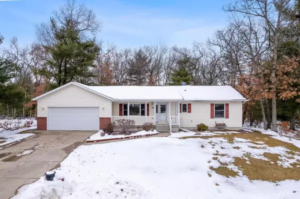 315 Dogwood Lane, Wisconsin Dells, WI 53965