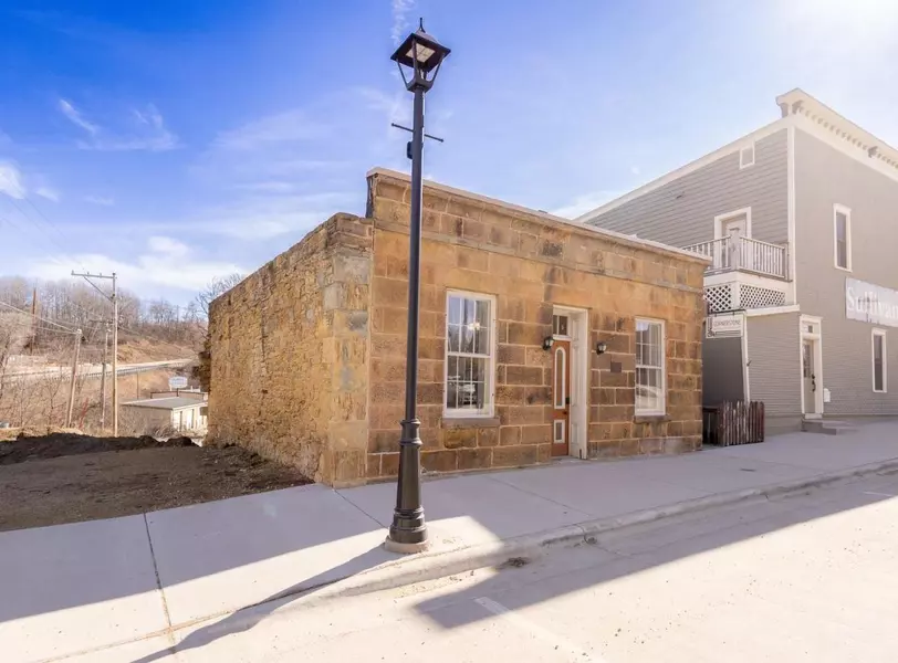 315 Commerce Street, Mineral Point, WI 53565