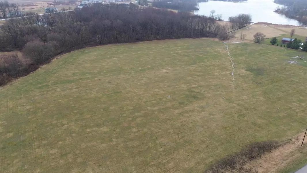 L5 Oak Shore Drive, Fall River, WI 53932