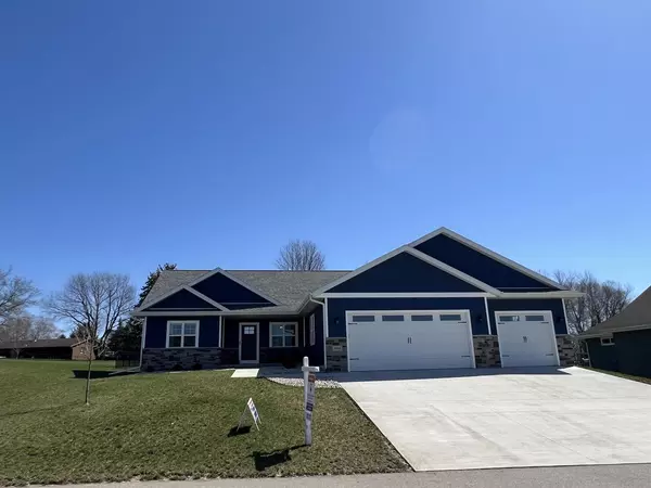 6686 Royal View Drive, Deforest, WI 53532