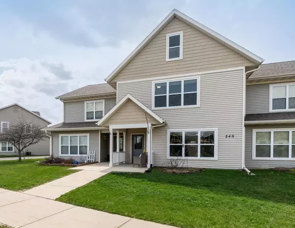 240 S Musket Ridge Drive #3, Sun Prairie, WI 53590