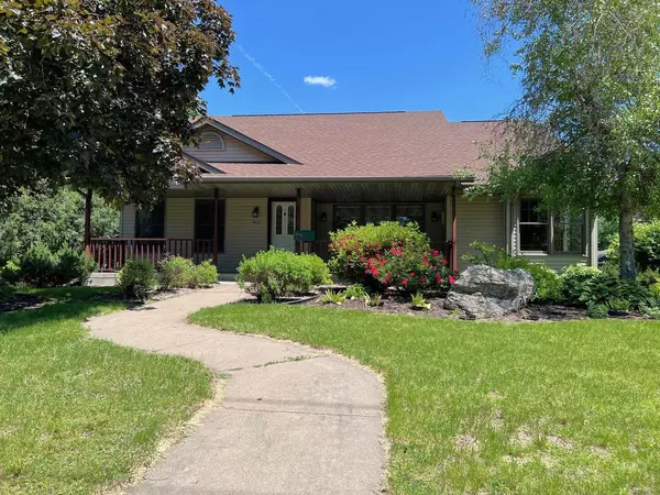 412 S Buchanan Street, Prairie Du Chien, WI 53821