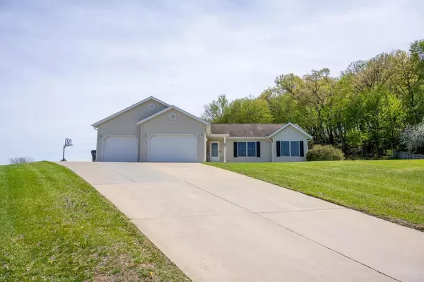 1410 Gavin Court, Reedsburg, WI 53959