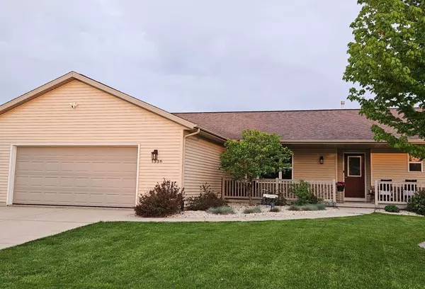 1336 Savannah Woods Drive, Edgerton, WI 53534