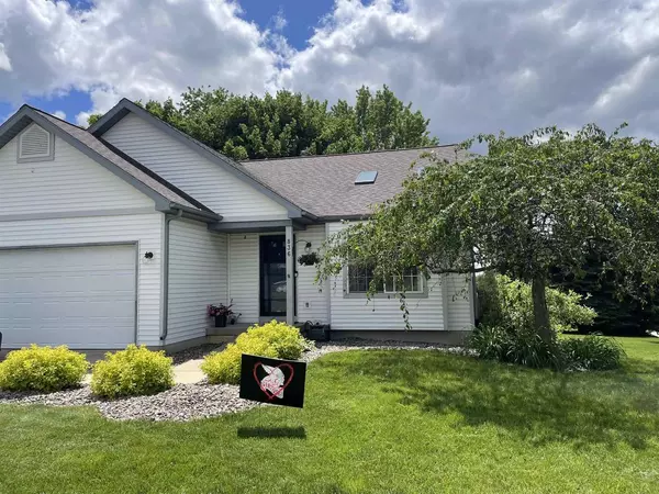 836 Vista Ridge Drive, Mount Horeb, WI 53572